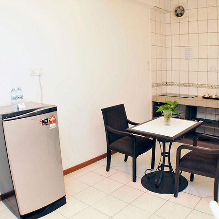 Promenade Service Apartment Kota Kinabalu Eksteriør billede